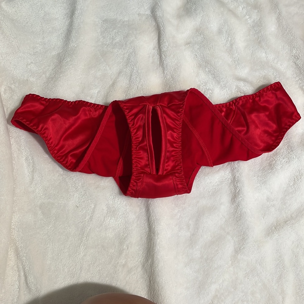 Intimates - Picture 3 of 3